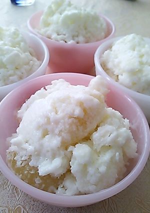 簡単♪ヨーグルトと桃のアイス-レシピのメイン写真