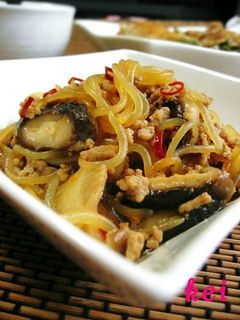 挽肉と白滝の炒め物-レシピのメイン写真