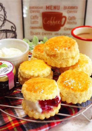 やっぱり美味しい♡基本のシンプルスコーン-レシピのメイン写真