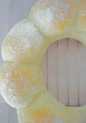 ふわふわ〜なチョットあまーいリングパン-レシピのメイン写真