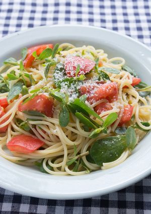 スベリヒユとトマトのパスタサラダ-レシピのメイン写真