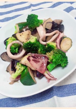イカと夏野菜の塩レモン炒め-レシピのメイン写真