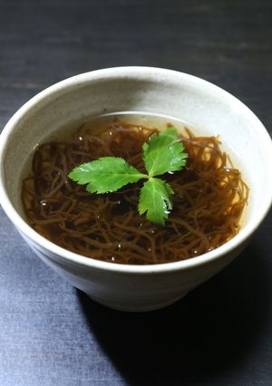 天然だしパックで作る もずくのお吸い物-レシピのメイン写真