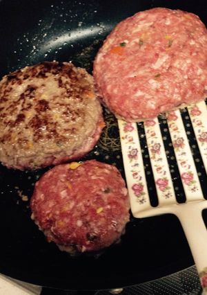 崩れない！レストラン！バナナハンバーグ！-レシピのメイン写真