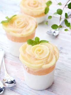 桃ジュレ&レアチーズスフレムース-レシピのメイン写真