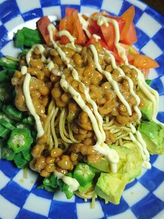 簡単!ヘルシー!大磯屋夏野菜と納豆焼そば-レシピのメイン写真
