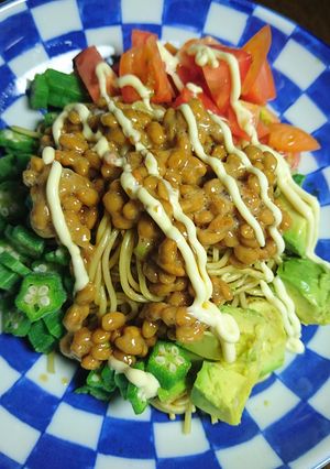 簡単！ヘルシー！大磯屋夏野菜と納豆焼そば-レシピのメイン写真