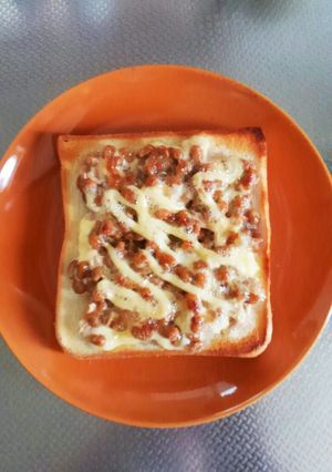 ツナマヨ納豆トースト-レシピのメイン写真