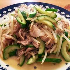 รูปของ 簡単美味しい☆豚肉もやしキュウリ炒め
