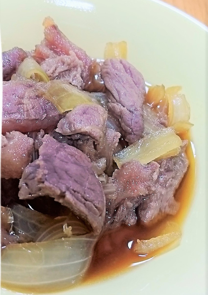 牛筋と玉ねぎの簡単煮込み-レシピのメイン写真