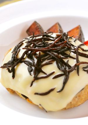 ズッキーニと姫ひじきのチーズハンバーグ-レシピのメイン写真