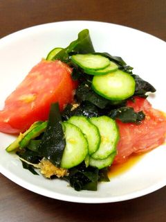 簡単♪トマト、きゅうり、わかめの酢の物-レシピのメイン写真