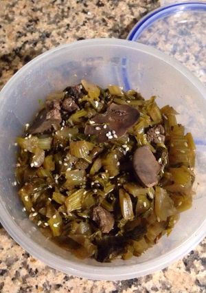 クセになる☆セロリと鶏肝グツグツ煮-レシピのメイン写真
