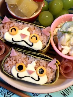 キャラ弁☆ジバニャンオムライスおにぎらず-レシピのメイン写真