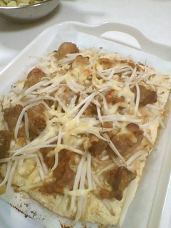 もやし on 照り焼きピザ風-レシピのメイン写真
