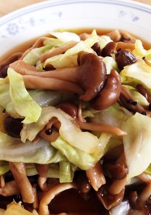 レンジで簡単♪しめじキャベツのバター醤油-レシピのメイン写真