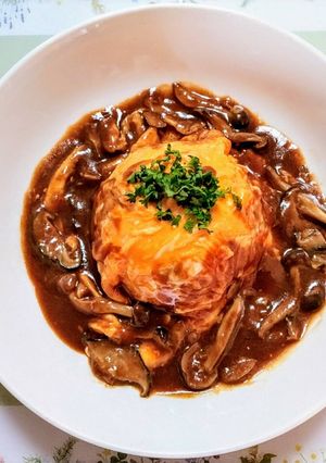 簡単昼食！ワンプレート炊飯器オムライス-レシピのメイン写真