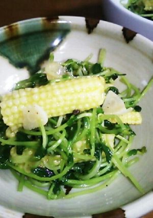 ☆豆苗とヤングコーンのペペロン♪-レシピのメイン写真