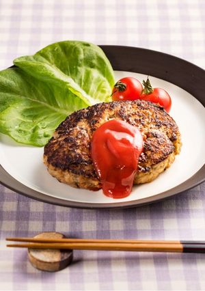 カロリー控えめ！ エノキ入りハンバーグ-レシピのメイン写真