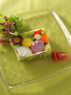 見た目も美しい野菜のテリーヌ-レシピのメイン写真