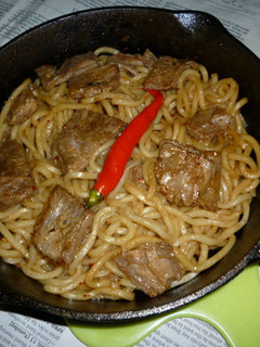 イシスキでまぐろのヅケの焼きうどん-レシピのメイン写真
