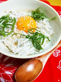 シンプルだけど旨い!釜揚げしらす丼-レシピのメイン写真