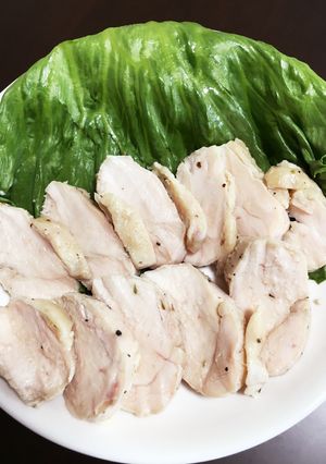 炊飯器で作るズボラさんの鶏ハム-レシピのメイン写真