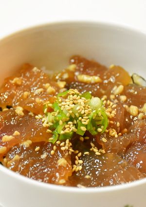 まぐろのしょうゆ糀漬け丼-レシピのメイン写真