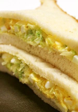 夏休みランチ♪キャベツゆで卵サンドイッチ-レシピのメイン写真