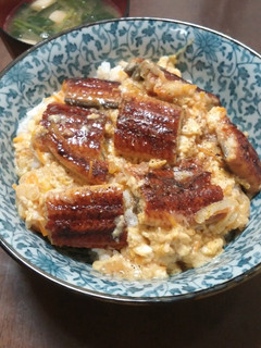 野菜と卵でボリュームUP!ウナタマ丼♪-レシピのメイン写真