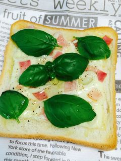 バジル&ベーコンのチーズトースト♪-レシピのメイン写真