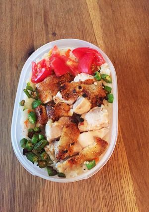 チキンソテー丼-レシピのメイン写真