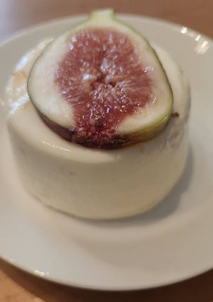 いちじくレアチーズケーキ-レシピのメイン写真
