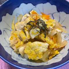 รูปของ 節約にも◎ヘルシーな人参とささみの親子丼