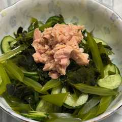 รูปของ 生わかめと茎わかめのサラダ(身内専用)