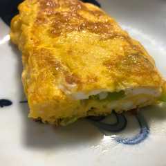 A picture of ネギ入り卵焼き.
