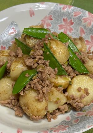 新じゃがと豚ミンチのそぼろ煮♪-レシピのメイン写真