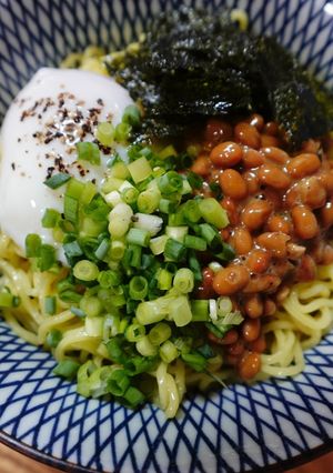 超簡単♡納豆の油そば(温玉乗せ)-レシピのメイン写真