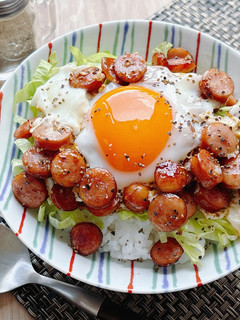 ポキポキウィンナーとたまご丼-レシピのメイン写真