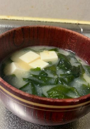 豆腐とわかめの味噌汁！初心者も簡単🔰-レシピのメイン写真