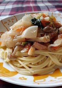 柏産カブとツナの和風スパゲティ【柏市学校給食】-レシピのメイン写真