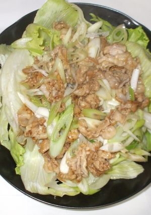豚バラ肉オイスターソース炒め♪簡単レタス-レシピのメイン写真