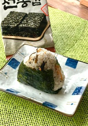 桜エビと塩昆布deクセになる！おにぎり♡-レシピのメイン写真