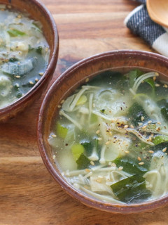 食欲そそる♡長ねぎとえのきの中華スープ-レシピのメイン写真