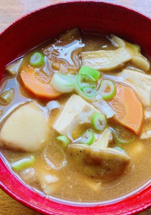 落葉キノコ(ハナイグチ)のお味噌汁-レシピのメイン写真
