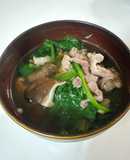 ほうれん草と豚肉のしょうがスープ