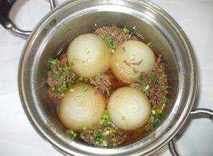 新玉ねぎ丸ごと和風スープ煮♪簡単ひき肉-レシピのメイン写真