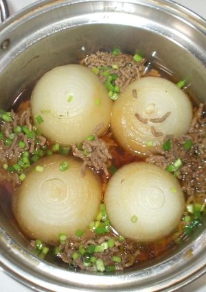 新玉ねぎ丸ごと和風スープ煮♪簡単ひき肉-レシピのメイン写真