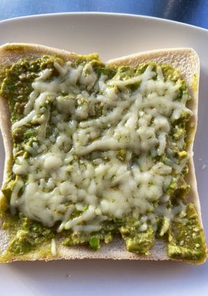 アボカドトースト-レシピのメイン写真