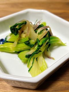 丸ごと美味しい!セロリと茗荷の中華炒め-レシピのメイン写真